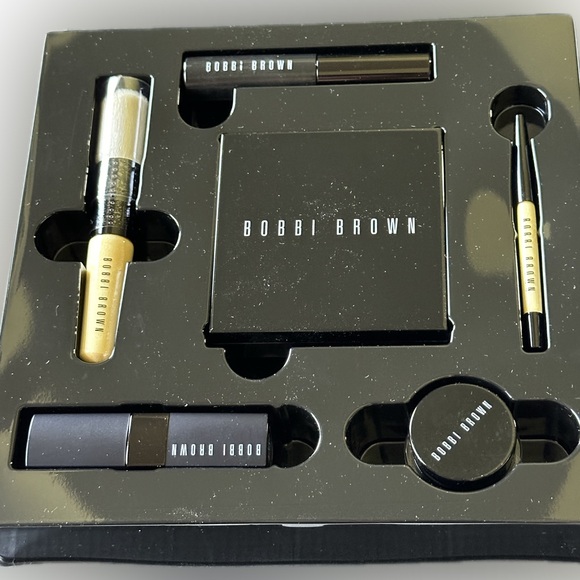 NEW IN BOX BOBBI BROWN Cosmetics Beauty Gift Set 6 Pieces AMAZING - Picture 3 of 3